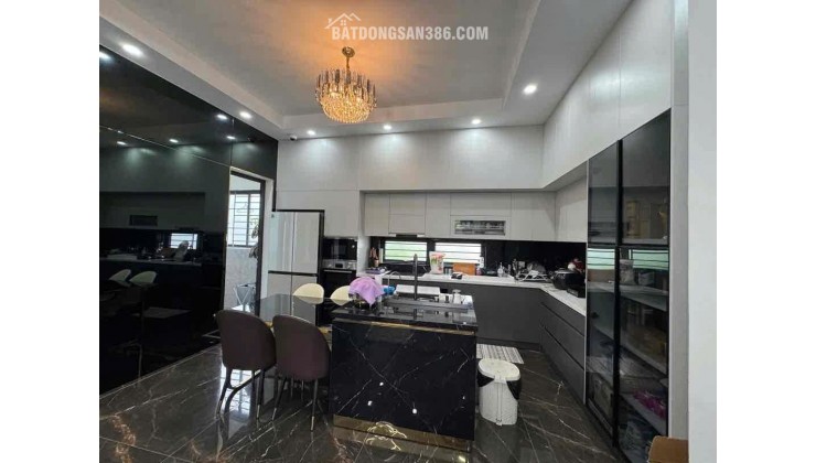 SIÊU PHẨM BIỆT THỰ 3 TẦNG 150M2 MỚI XÂY NGAY SÔNG HÀN - GẦN CẦU THUẬN PHƯỚC. VIEW PHÁO HOA 